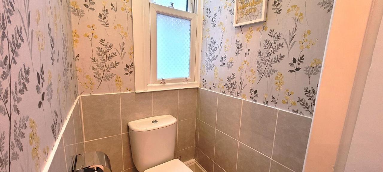 Hartoft St - 2 Bed Near River York Kültér fotó