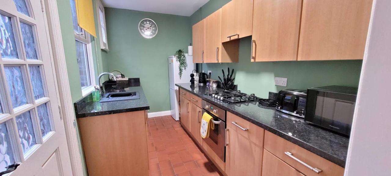 Hartoft St - 2 Bed Near River York Kültér fotó