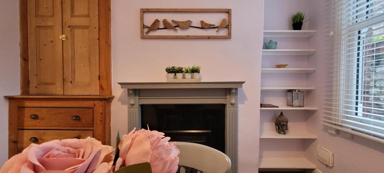 Hartoft St - 2 Bed Near River York Kültér fotó