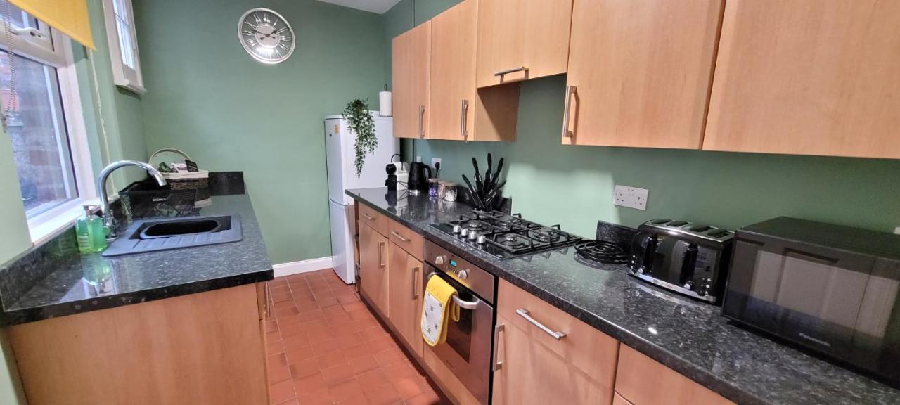 Hartoft St - 2 Bed Near River York Kültér fotó