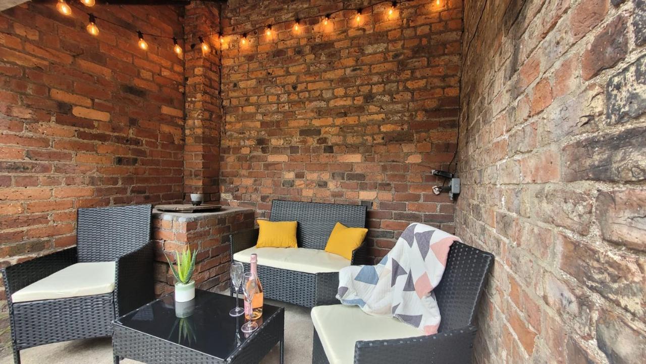 Hartoft St - 2 Bed Near River York Kültér fotó